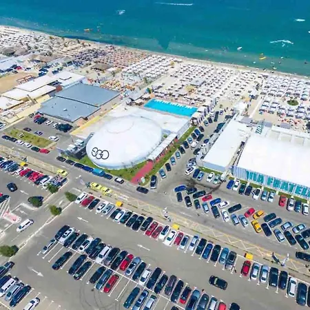Apartment Ella Summerland Mamaia