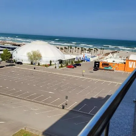 Apartment Ella Summerland Mamaia