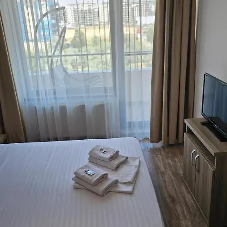 Apartment Ella Summerland Mamaia